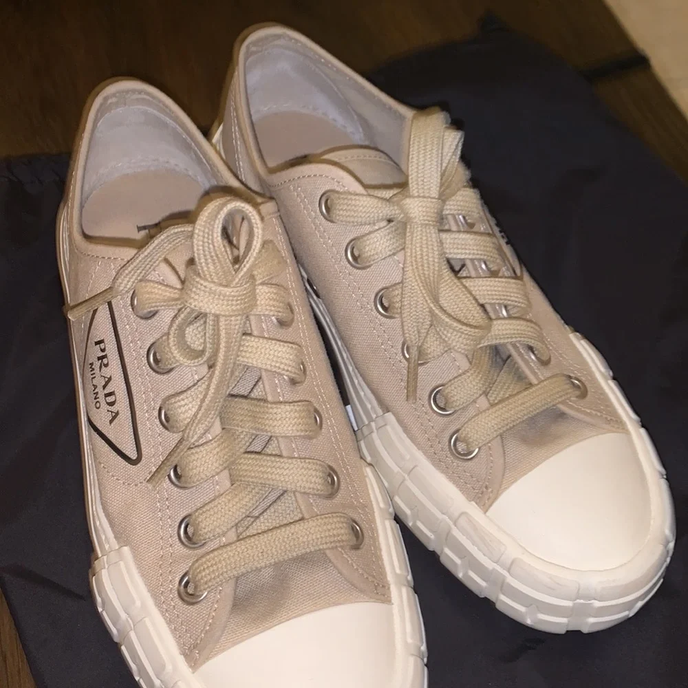 Prada Low Top Beige Sneakers Size 39.5 - Picture 12 of 17